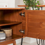 Meuble TV 58" style milieu de siècle pour téléviseurs jusqu'à 65", bois de pin massif, portes à fermeture amortie et gestion des câbles