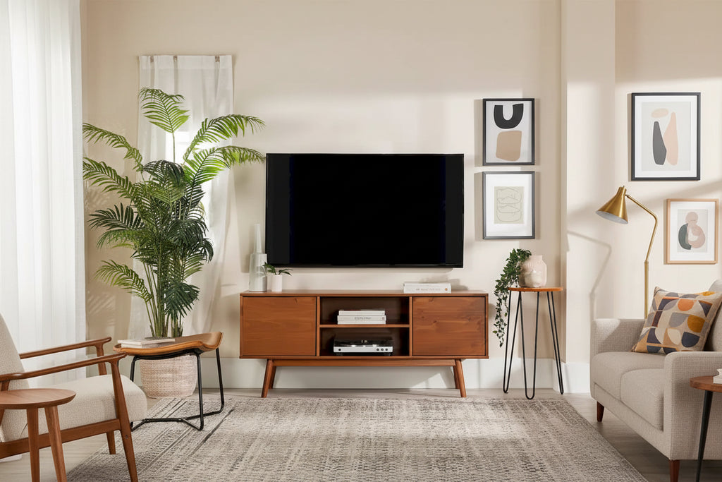 Meuble TV 58" style milieu de siècle pour téléviseurs jusqu'à 65", bois de pin massif, portes à fermeture amortie et gestion des câbles