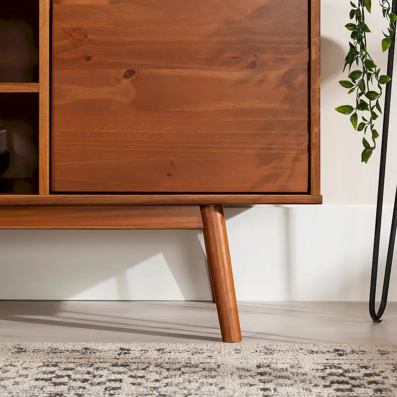 Meuble TV 58" style milieu de siècle pour téléviseurs jusqu'à 65", bois de pin massif, portes à fermeture amortie et gestion des câbles
