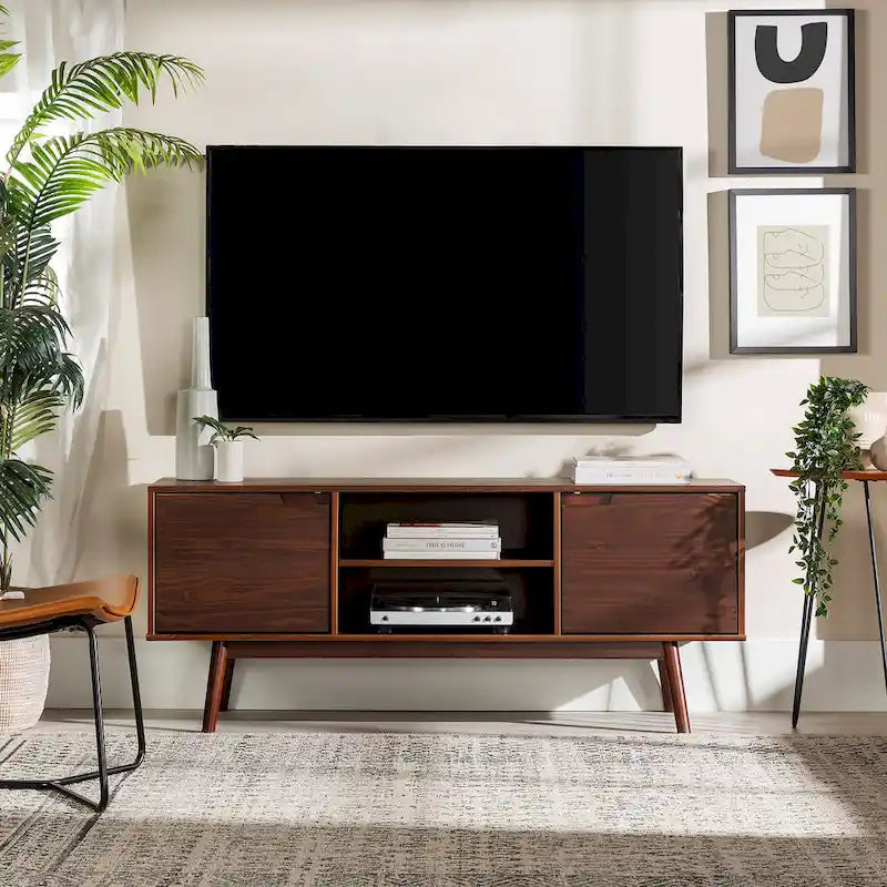 Meuble TV 58" style milieu de siècle pour téléviseurs jusqu'à 65", bois de pin massif, portes à fermeture amortie et gestion des câbles