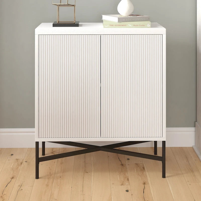 Meuble de rangement d'appoint 28" avec étagère réglable, gestion des câbles et portes en PVC, grain de bois MDF