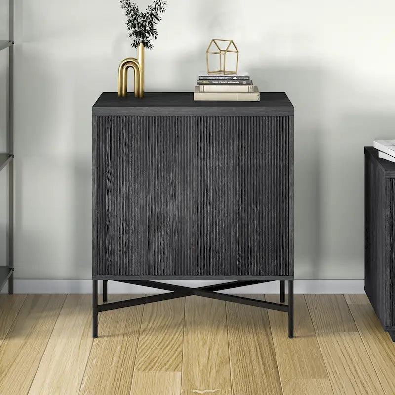 Meuble de rangement d'appoint 28" avec étagère réglable, gestion des câbles et portes en PVC, grain de bois MDF