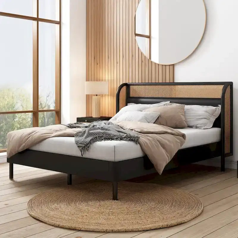 Lit plateforme Queen avec tête de lit en rotin, cadre en pin, aucun sommier tapissier requis 64,6" L