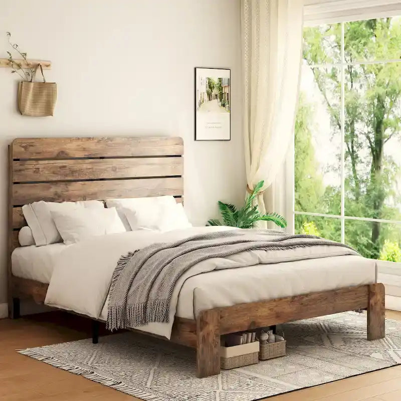 Cadre de lit plateforme en bois avec tête de lit et grand rangement sous le lit
