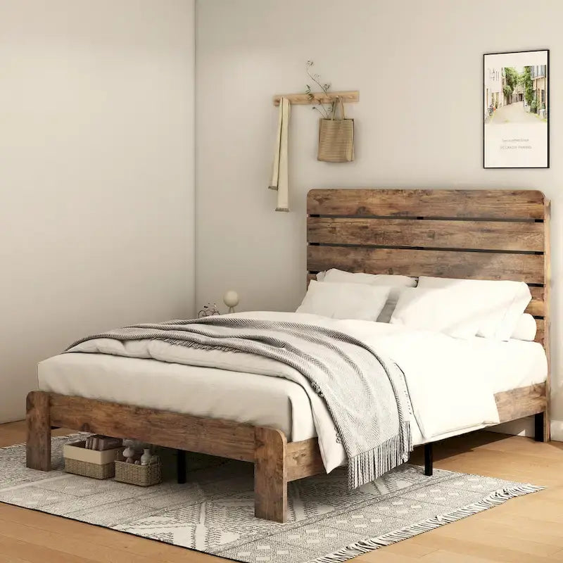Cadre de lit plateforme en bois avec tête de lit et grand rangement sous le lit
